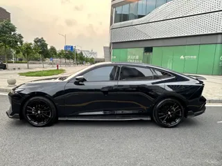 Changan UNI-V 2024 купить из Китая, цена 2 465 000 ₽ — Suifenhe Auto