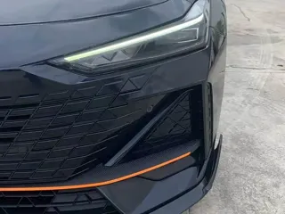 Changan UNI-V 2024 купить из Китая, цена 2 554 000 ₽ — Suifenhe Auto