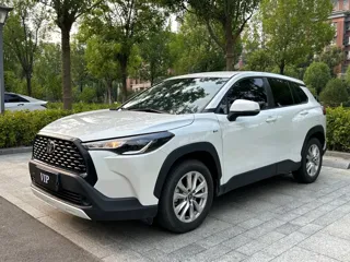Toyota Corolla Cross 2024 купить из Китая, цена 3 086 000 ₽ — Suifenhe Auto