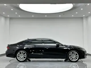 Audi A7L 2024 купить из Китая, цена 6 738 000 ₽ — Suifenhe Auto