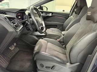Audi Q4 e-tron 2023 купить из Китая, цена 3 866 000 ₽ — Suifenhe Auto