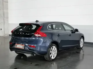 Volvo V40 2018 купить из Китая, цена 1 252 000 ₽ — Suifenhe Auto