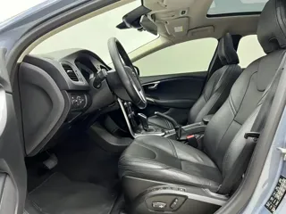 Volvo V40 2019 купить из Китая, цена 1 502 000 ₽ — Suifenhe Auto