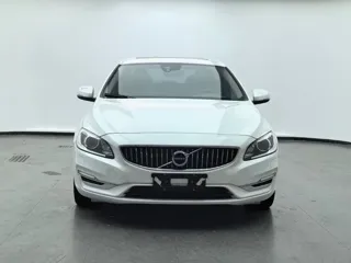 Volvo S60 2019 купить из Китая, цена 1 618 000 ₽ — Suifenhe Auto