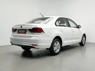Volkswagen Santana 2020 купить из Китая, цена 1 095 000 ₽ — Suifenhe Auto