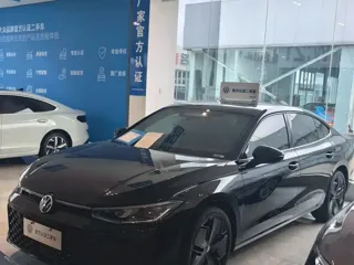 Volkswagen Passat 2024 купить из Китая, цена 4 325 000 ₽ — Suifenhe Auto