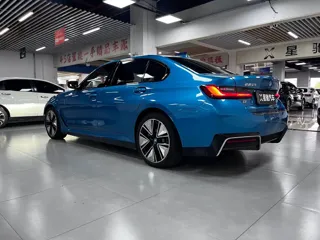BMW i3 2023 купить из Китая, цена 5 528 000 ₽ — Suifenhe Auto