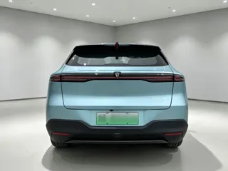 Deepal S05 2024 купить из Китая, цена 3 178 000 ₽ — Suifenhe Auto