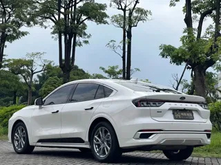 Ford Mondeo 2024 купить из Китая, цена 3 321 000 ₽ — Suifenhe Auto