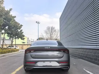 Kia K5 2024 купить из Китая, цена 2 960 000 ₽ — Suifenhe Auto
