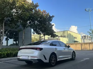 Kia K5 2025 купить из Китая, цена 3 114 000 ₽ — Suifenhe Auto