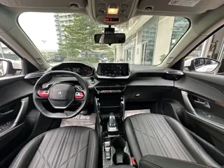 Peugeot 2008 2021 купить из Китая, цена 1 263 000 ₽ — Suifenhe Auto