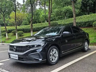 Volkswagen Passat 2023 купить из Китая, цена 1 654 000 ₽ — Suifenhe Auto