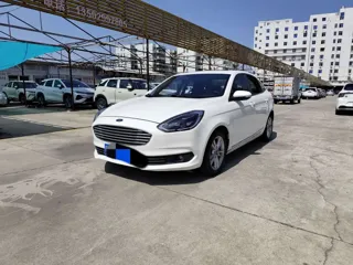 Ford Escort 2020 купить из Китая, цена 1 224 000 ₽ — Suifenhe Auto