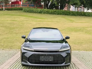 Toyota Crown 2024 купить из Китая, цена 8 263 000 ₽ — Suifenhe Auto