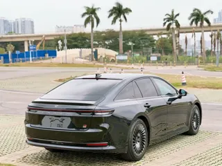 Toyota Crown 2024 купить из Китая, цена 8 263 000 ₽ — Suifenhe Auto