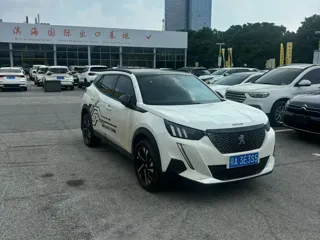 Peugeot 2008 2022 купить из Китая, цена 1 298 000 ₽ — Suifenhe Auto