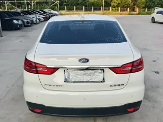 Ford Escort 2021 купить из Китая, цена 1 276 000 ₽ — Suifenhe Auto