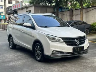 Baojun 730 2019 купить из Китая, цена 1 236 000 ₽ — Suifenhe Auto