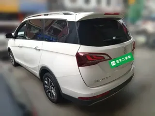 Baojun 730 2019 купить из Китая, цена 1 202 000 ₽ — Suifenhe Auto