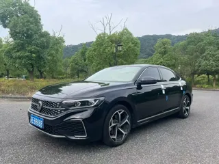 Volkswagen Passat 2024