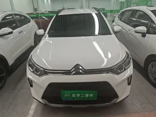 Citroen C3-XR 2023 купить из Китая, цена 959 000 ₽ — Suifenhe Auto