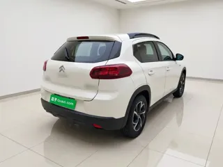 Citroen C3-XR 2023 купить из Китая, цена 959 000 ₽ — Suifenhe Auto
