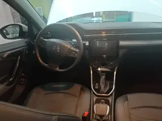Citroen C3-XR 2023 купить из Китая, цена 959 000 ₽ — Suifenhe Auto
