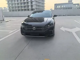 Volkswagen Passat 2024 купить из Китая, цена 3 136 000 ₽ — Suifenhe Auto