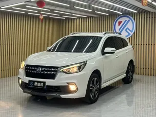Venucia T70 2019 купить из Китая, цена 1 684 000 ₽ — Suifenhe Auto