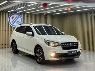 Venucia T70 2019 купить из Китая, цена 1 684 000 ₽ — Suifenhe Auto