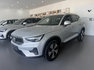 Volvo XC40 2024