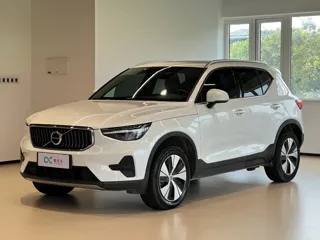 Volvo XC40 2024