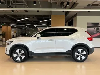 Volvo XC40 2024 купить из Китая, цена 3 151 000 ₽ — Suifenhe Auto
