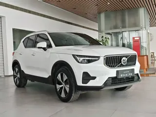 Volvo XC40 2024 купить из Китая, цена 3 153 000 ₽ — Suifenhe Auto