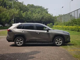Toyota RAV4 2024 купить из Китая, цена 3 214 000 ₽ — Suifenhe Auto