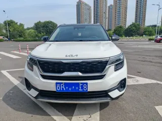 Kia KX3 2023 купить из Китая, цена 1 696 000 ₽ — Suifenhe Auto