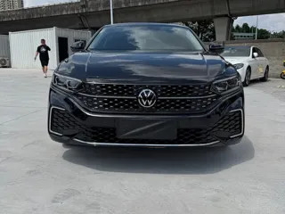 Volkswagen Passat 2025 купить из Китая, цена 3 893 000 ₽ — Suifenhe Auto