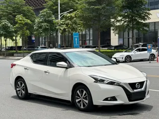 Nissan Lannia 2021 купить из Китая, цена 1 380 000 ₽ — Suifenhe Auto