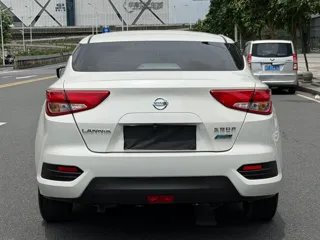 Nissan Lannia 2021 купить из Китая, цена 1 380 000 ₽ — Suifenhe Auto