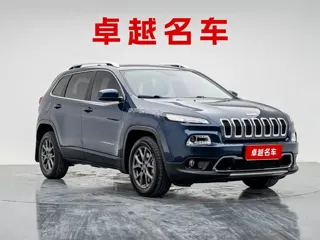 Jeep Cherokee 2020 купить из Китая, цена 1 935 000 ₽ — Suifenhe Auto