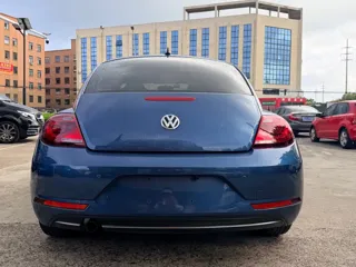 Volkswagen Beetle 2018 купить из Китая, цена 1 590 000 ₽ — Suifenhe Auto