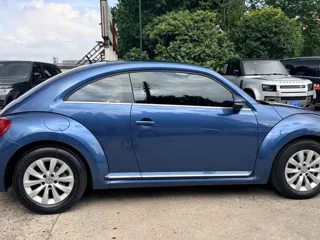 Volkswagen Beetle 2018 купить из Китая, цена 1 590 000 ₽ — Suifenhe Auto