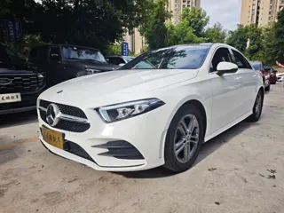 Mercedes-Benz A 2023