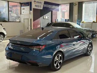 Hyundai Elantra 2022 купить из Китая, цена 1 505 000 ₽ — Suifenhe Auto