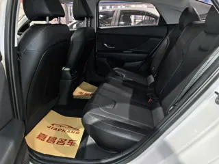 Hyundai Elantra 2023 купить из Китая, цена 1 618 000 ₽ — Suifenhe Auto