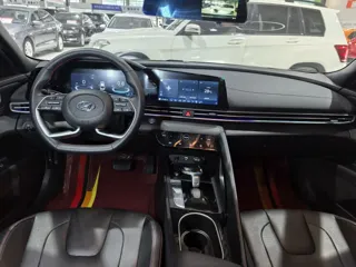 Hyundai Elantra 2023 купить из Китая, цена 1 618 000 ₽ — Suifenhe Auto