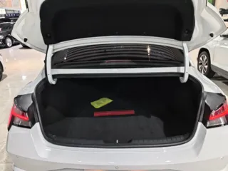 Hyundai Elantra 2023 купить из Китая, цена 1 601 000 ₽ — Suifenhe Auto