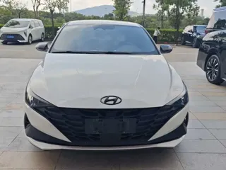 Hyundai Elantra 2023 купить из Китая, цена 1 347 000 ₽ — Suifenhe Auto
