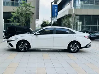 Hyundai Elantra 2025 купить из Китая, цена 1 862 000 ₽ — Suifenhe Auto